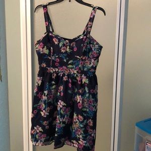 Short floral summer dress!